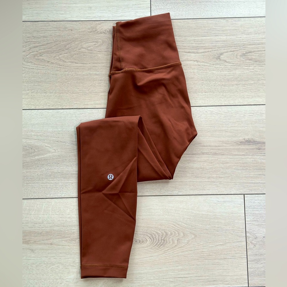 Lululemon Wunder Train Leggings. Size 2. 25”length 🤎